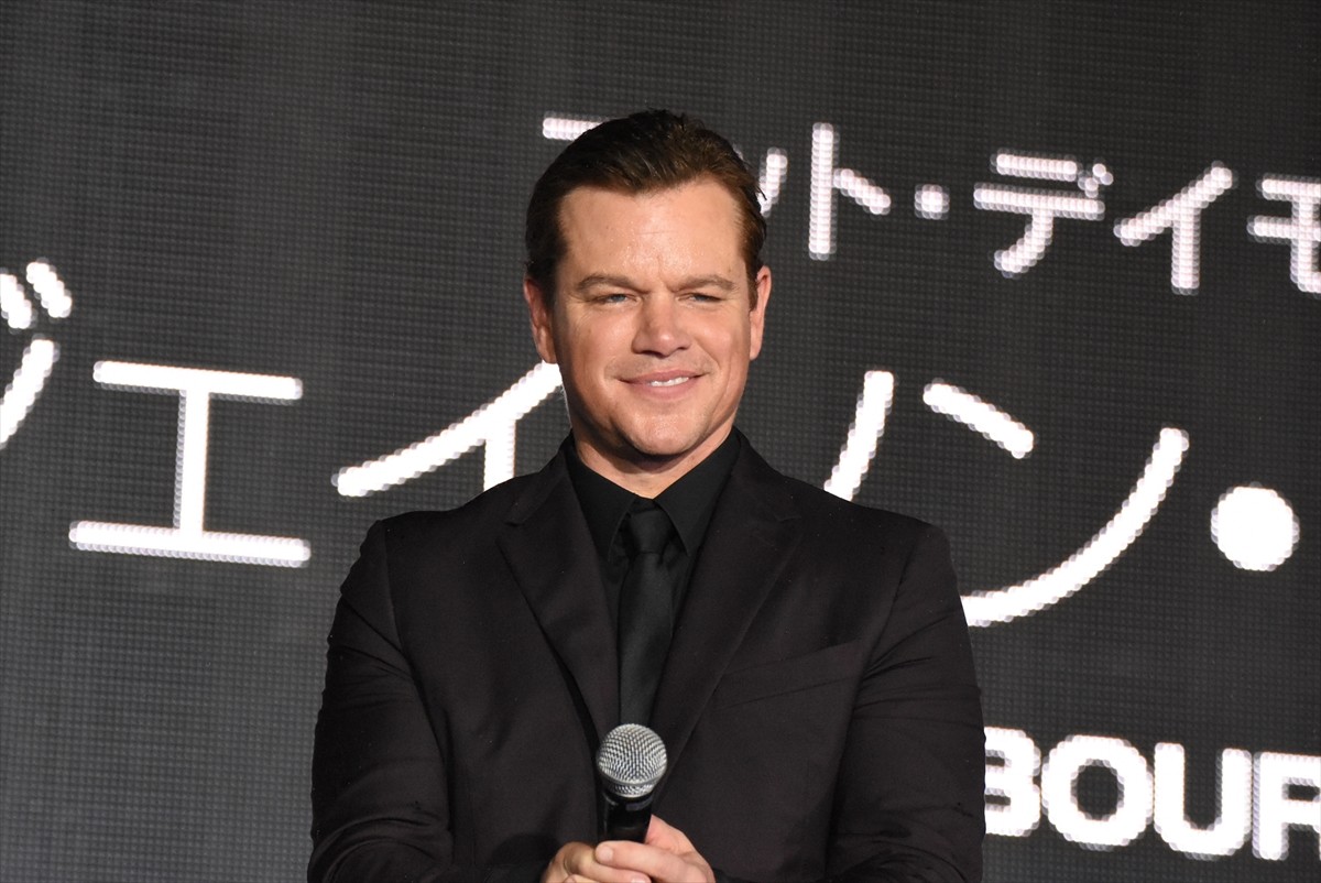 マット・デイモンとくまモン、日米の人気“モン”が初対面　異色のツーショット実現