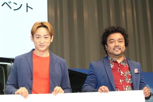 新型SERENA体験イベントに出席した、山本耕史＆パパイヤ鈴木