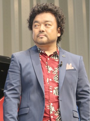 新型SERENA体験イベントに出席した、パパイヤ鈴木