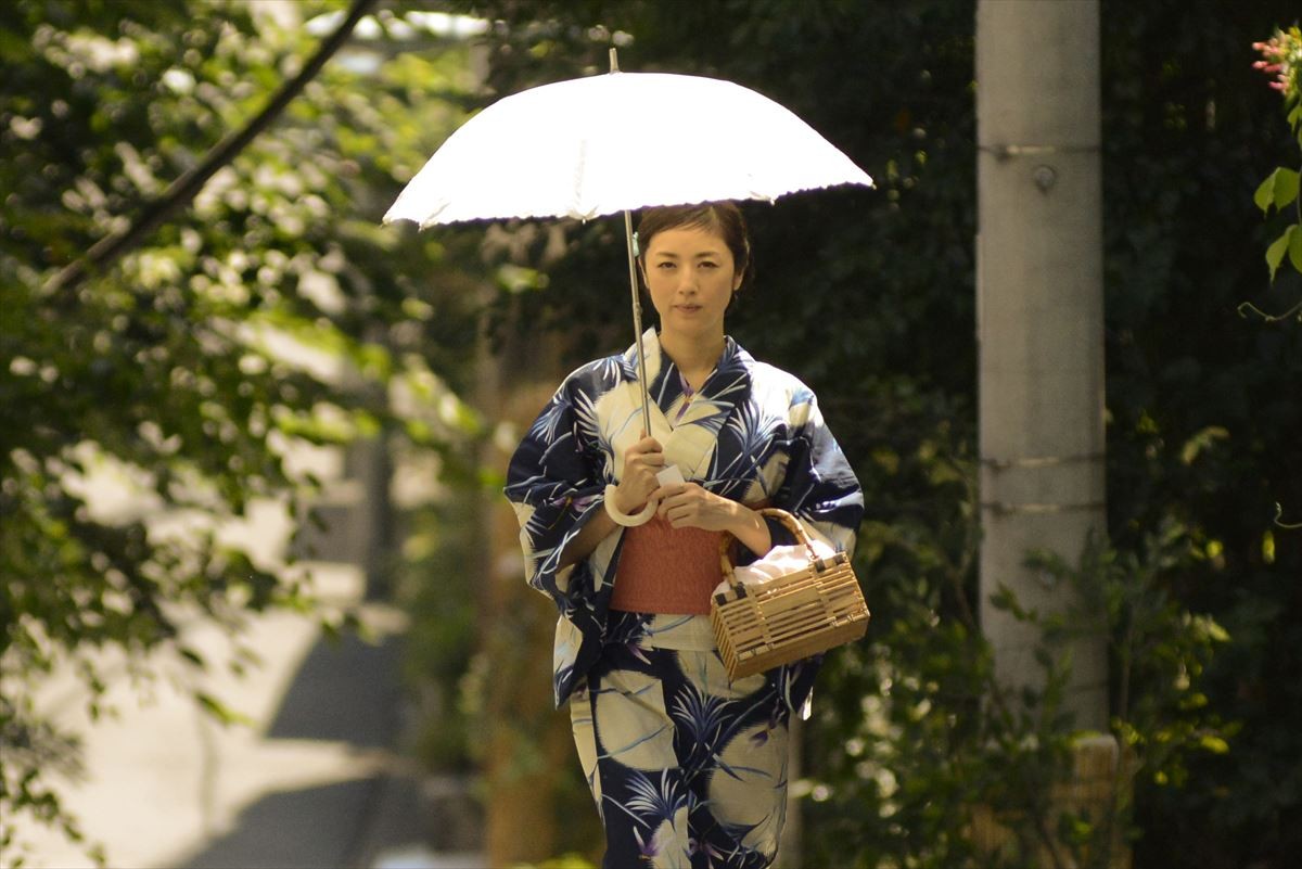 中山美穂、待ち望んだ役に「躊躇なく」　親友の息子を“調教”する愛憎劇