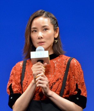 吉田羊、『グッドモーニングショー』完成披露試写会にｒｗ