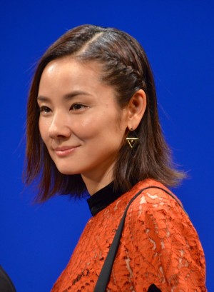 吉田羊、『グッドモーニングショー』完成披露試写会にｒｗ