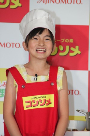 鈴木梨央、「味の素KKコンソメ 野菜の日記念 スープ野菜PRイベント」にて