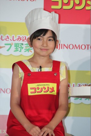 鈴木梨央、「味の素KKコンソメ 野菜の日記念 スープ野菜PRイベント」にて