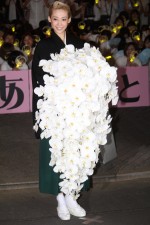 宝塚歌劇月組トップスター・龍真咲サヨナラパレードの様子