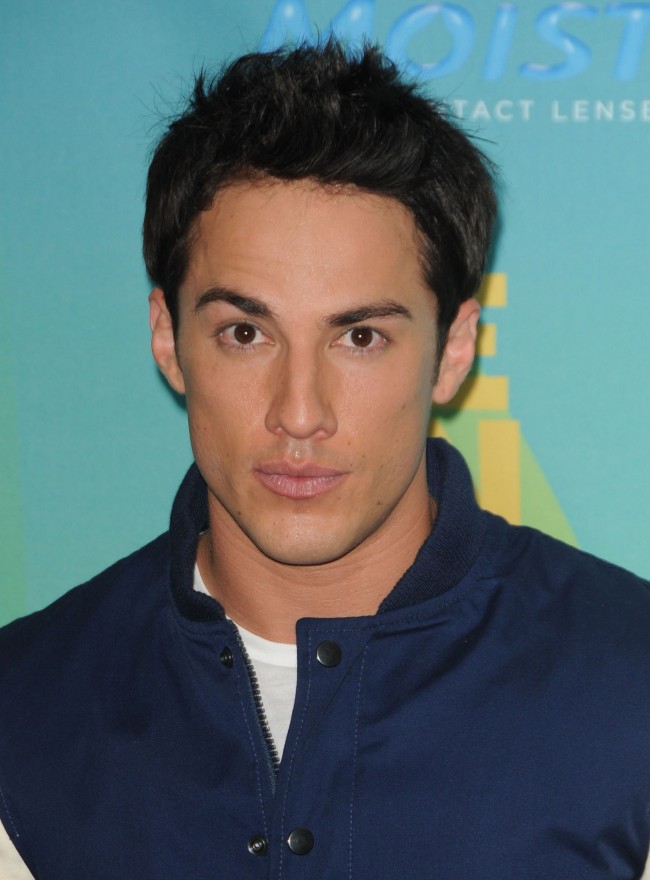 マイケル・トレヴィーノ、Michael Trevino