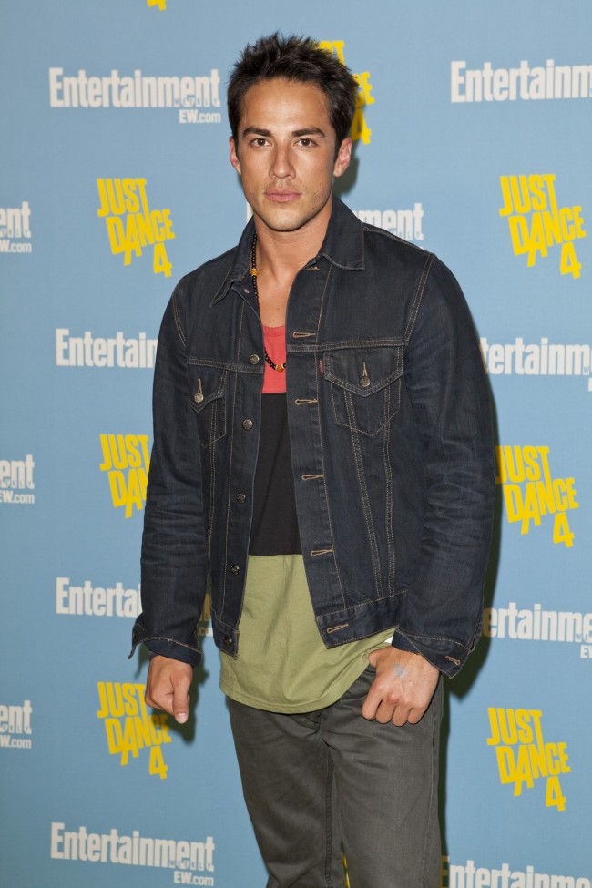 マイケル・トレヴィーノ、Michael Trevino