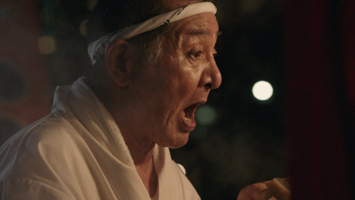 山田孝之、後輩・太賀と「PS4」CMで共演！屋台のおでん屋で大絶叫