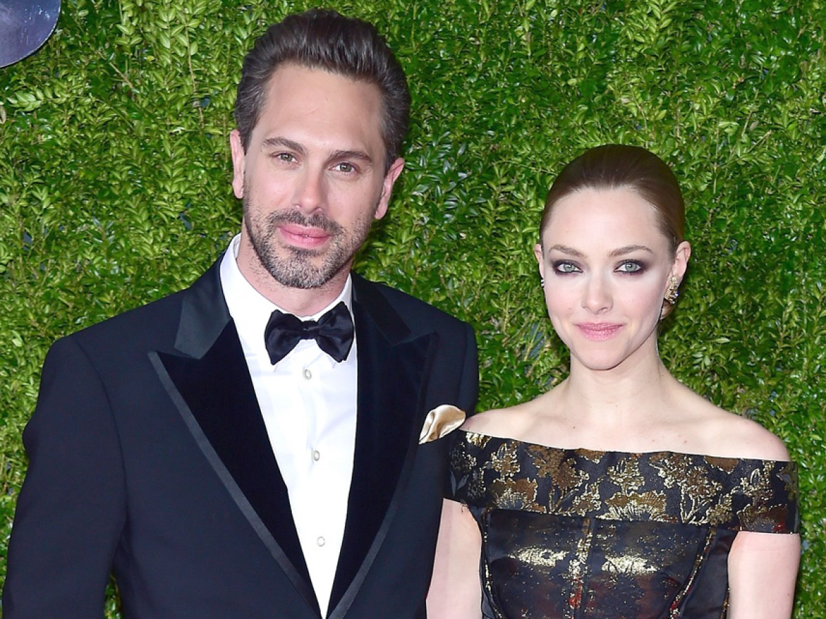 アマンダ・セイフライド&トーマス・サドスキーが婚約!
