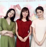 比嘉愛未、ミムラ＆佐々木希と“三姉妹”ショット「眩しすぎ」「最高に美人」