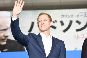 『ハドソン川の奇跡』ジャパンプレミアに出席したアーロン・エッカート