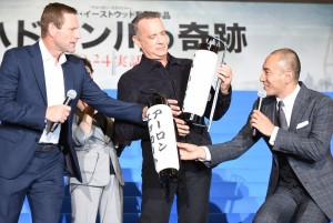 『ハドソン川の奇跡』ジャパンプレミアに出席したアーロン・エッカート、トム・ハンクス、市川海老蔵