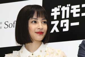 ソフトバンク『iPhone 7／iPhone 7 Plus発売セレモニー』に出席した広瀬すず