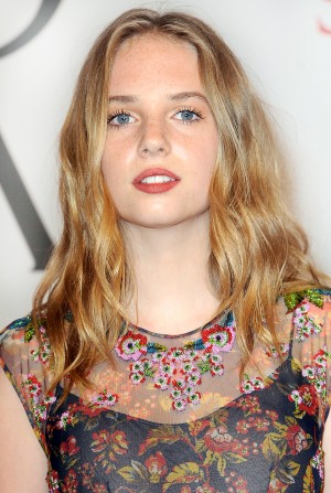 マヤ・サーマン・ホーク