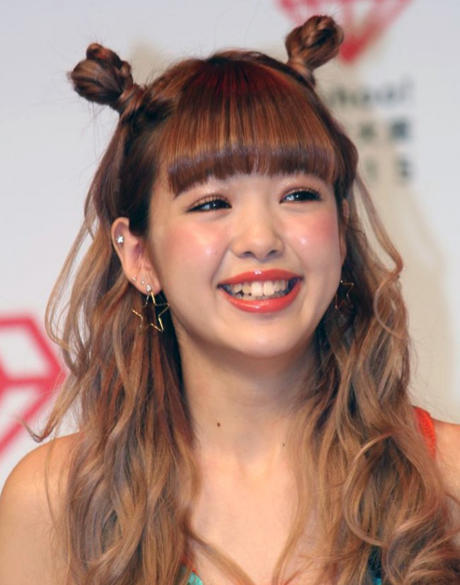 藤田ニコル、ローラからの“早すぎる”クリスマスプレにびっくり