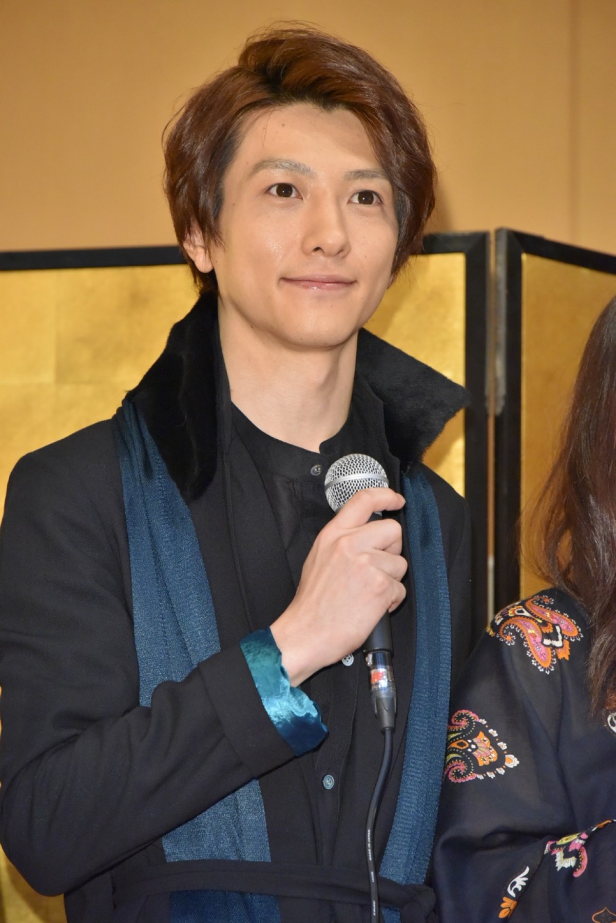 川栄李奈、SPEED島袋と婚約した早乙女友貴に続く？「オーラ吸い取ってます」