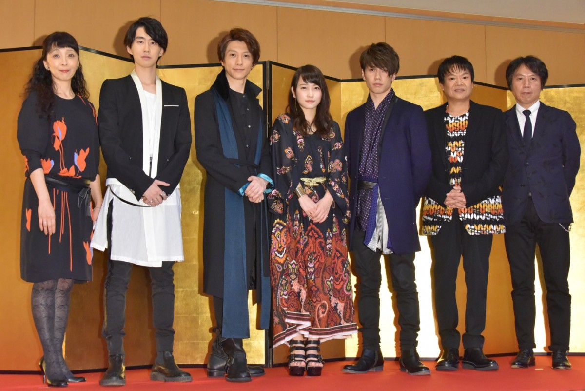 川栄李奈、SPEED島袋と婚約した早乙女友貴に続く？「オーラ吸い取ってます」