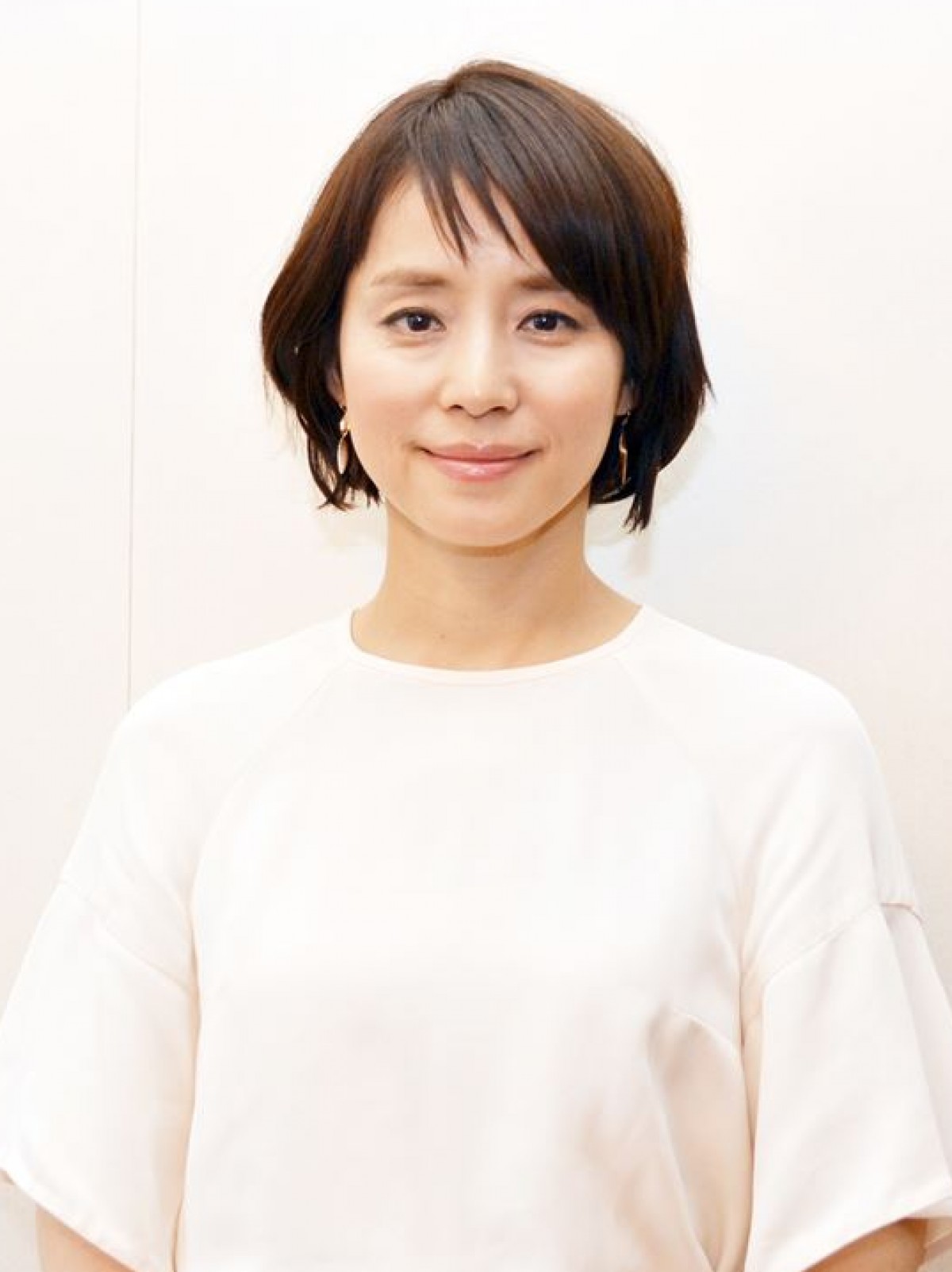 石田ゆり子「縁があれば結婚したい」　意外にもコメディ出演を熱望