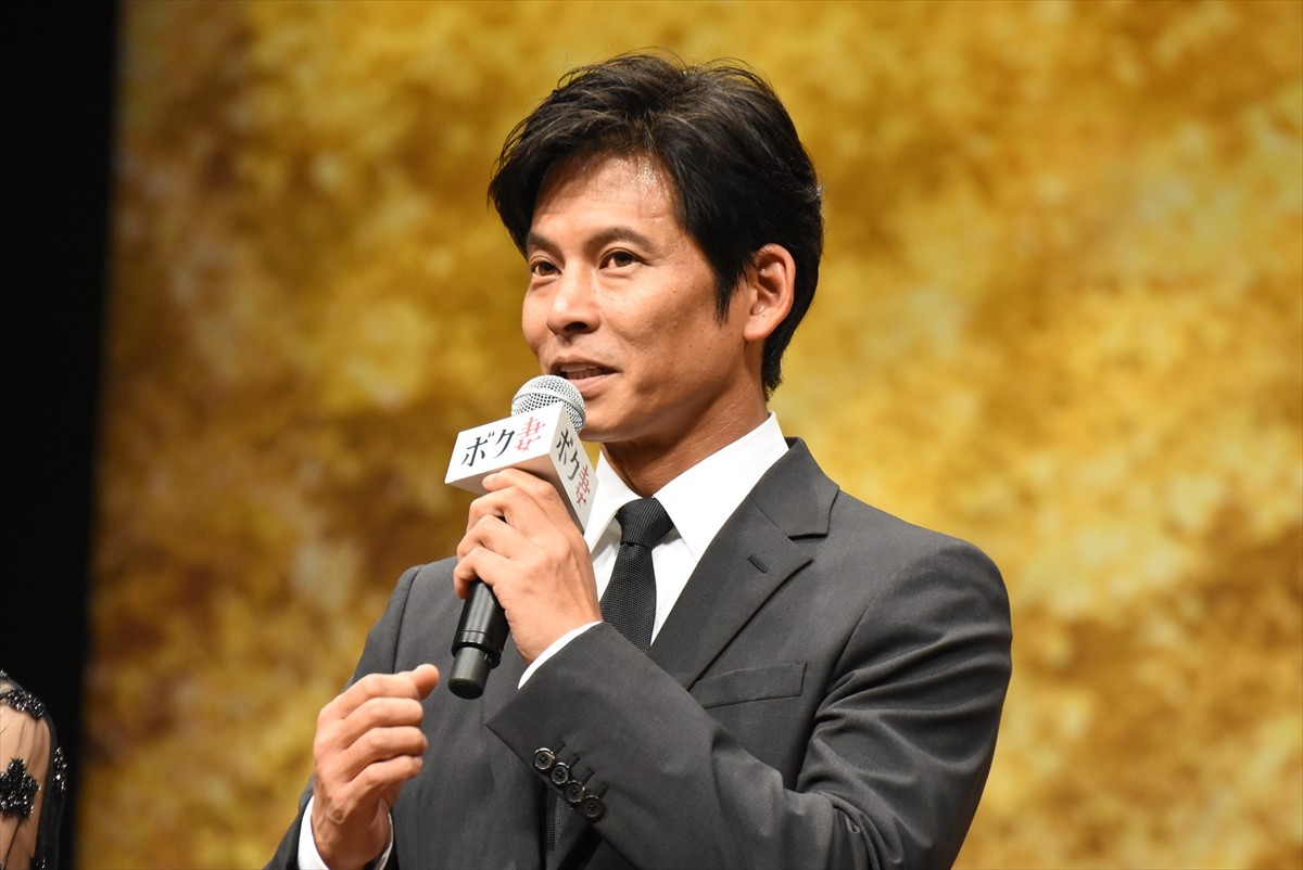 織田裕二、森カンナの「初恋の人」告白に苦笑い 「目線が厳しい」