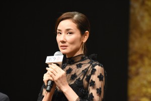 『ボクの妻と結婚してください。』完成披露試写会に登場した吉田羊