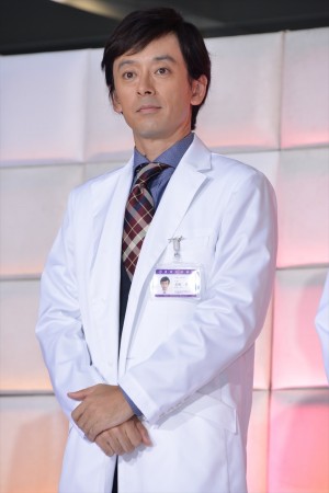 『ドクターX ～外科医・大門未知子～』制作発表記者会見に登場した、滝藤賢一