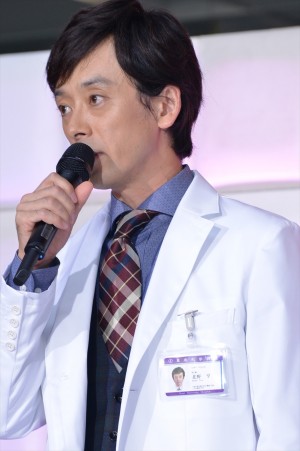 『ドクターX ～外科医・大門未知子～』制作発表記者会見に登場した、滝藤賢一