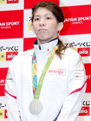 スポーツくじ感謝イベントに登場した、レスリングの吉田沙保里選手