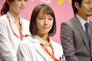 『メディカルチーム レディ・ダ・ヴィンチの診断』制作発表に登場した、吉岡里帆