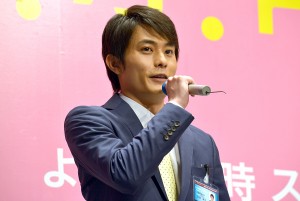 『メディカルチーム レディ・ダ・ヴィンチの診断』制作発表に登場した、庄野崎謙