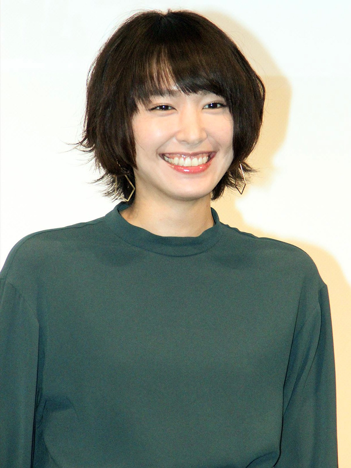 星野源、初共演の新垣結衣と朝から晩まで撮影「幸せですよ」