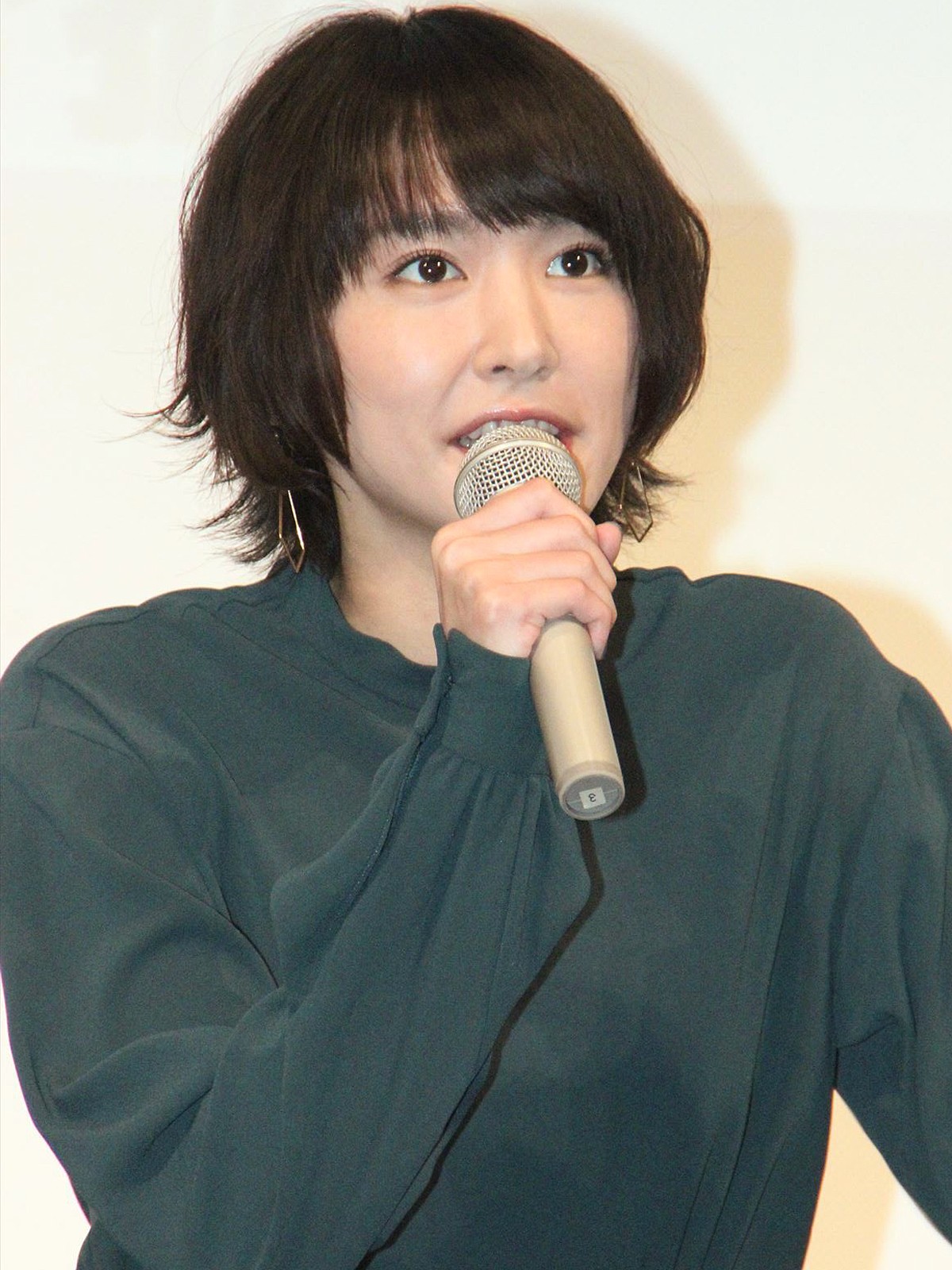 星野源、初共演の新垣結衣と朝から晩まで撮影「幸せですよ」