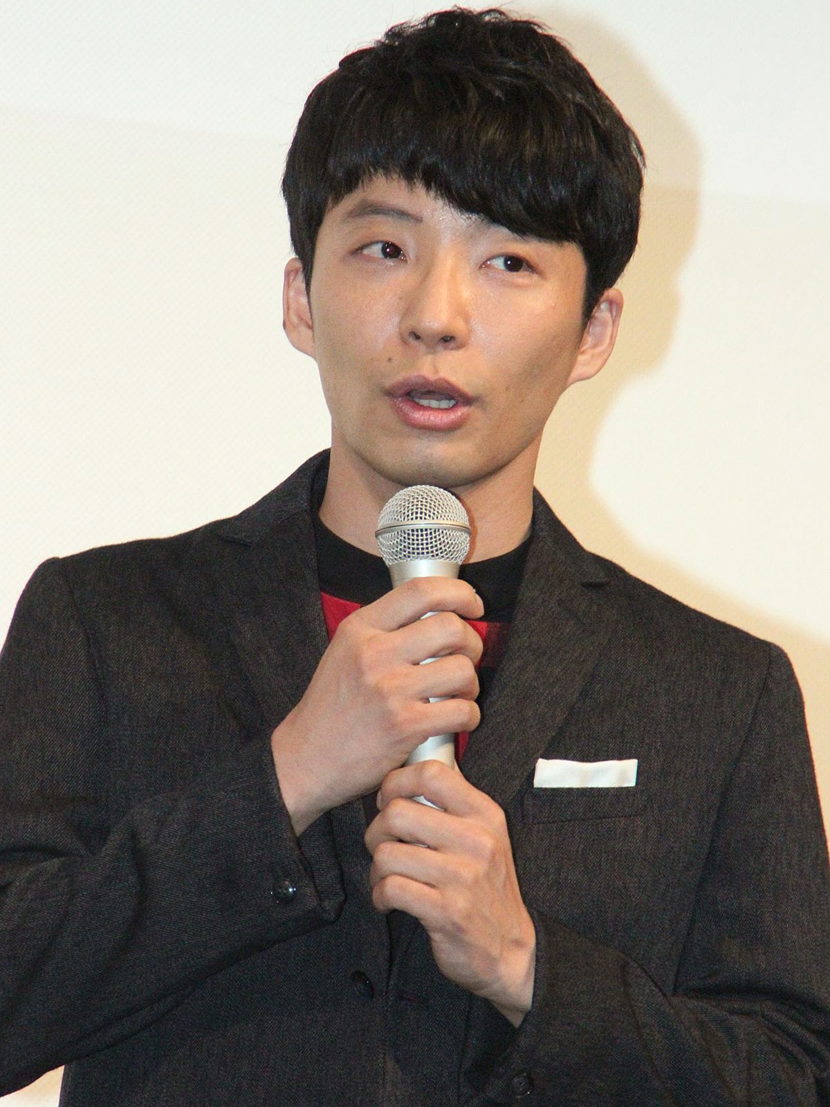 星野源、初共演の新垣結衣と朝から晩まで撮影「幸せですよ」
