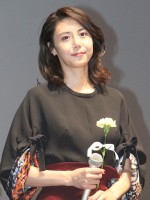 『砂の塔～知りすぎた隣人』舞台挨拶に登場した、松嶋菜々子