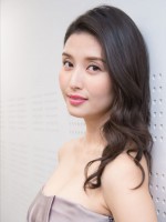 橋本マナミ、厄年恐怖で「引きこもり中」 愛人キャラ守るために年下NG