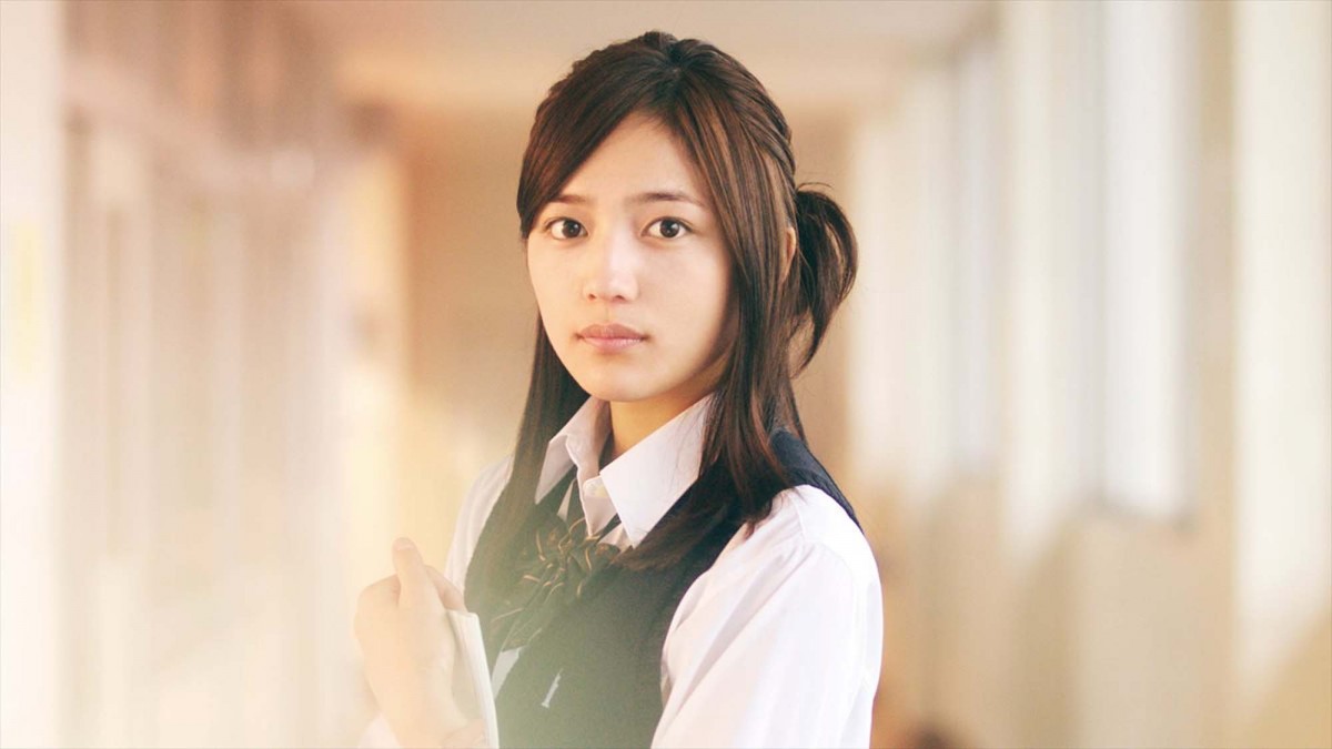 山崎賢人、川口春奈に告白！映画『一週間フレンズ。』場面写真解禁