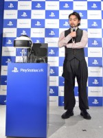 「PlayStationVR」発売記念イベントに出席した、山田孝之