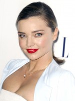 ミランダ・カー、不在中にマリブの自宅に不法侵入者　セキュリティガードが刺傷