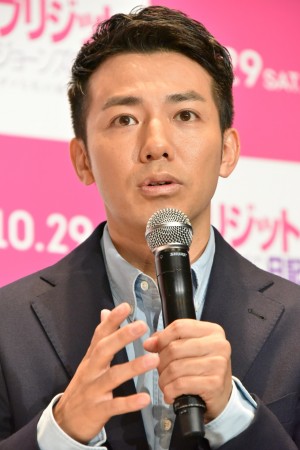 『ブリジット・ジョーンズの日記 ダメな私の最後のモテ期』イベントに出席した、綾部祐二