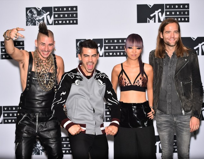 DNCE