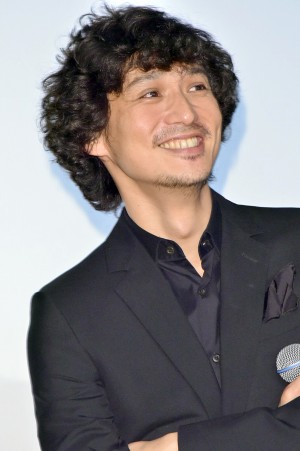 映画『闇金ウシジマくん ザ・ファイナル』初日舞台挨拶に登壇した、安藤政信