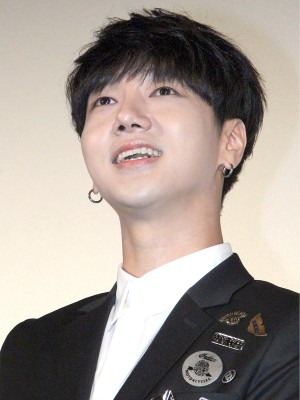 『いきなり先生になったボクが彼女に恋をした』上映舞台挨拶に出席した、イェソン