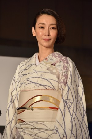 稲森いずみ『第29回東京国際映画祭』レッドカーペット