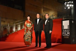 安倍晋三内閣総理大臣、黒木華『第29回東京国際映画祭』レッドカーペット
