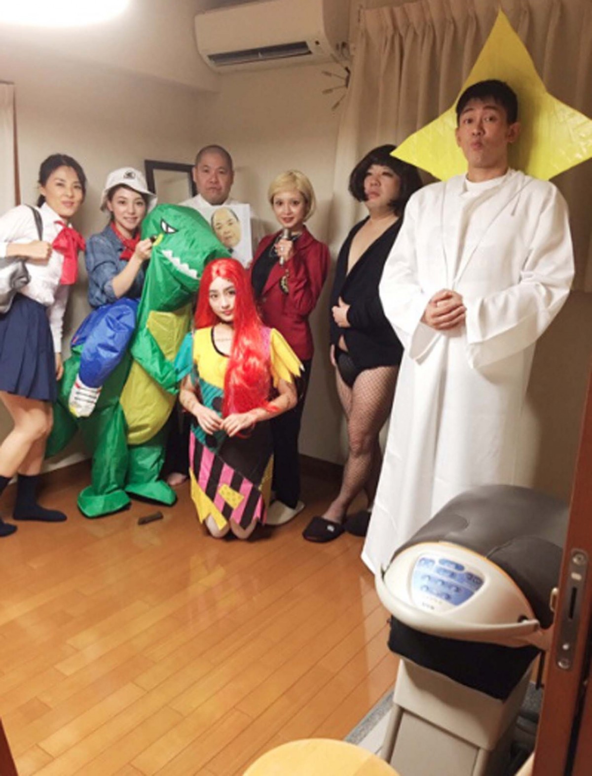 平愛梨、天野っちのセクシーな“平愛梨コスプレ”に爆笑!