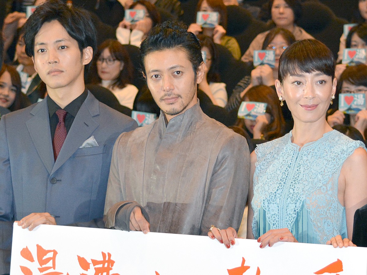 宮沢りえ、主演映画の初日舞台挨拶に登壇　森田剛との交際報道には無言を貫く