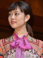 高畑充希、日経BP社「2016年ヒット商品ベスト30」発表会に出席