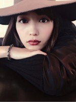 川口春奈、“大人な表情”に「美人すぎる」「写真を見てフリーズ」と反響