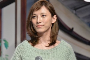 『トヨタ“1LD‐CAR！”』PRイベントに出席した、加藤あい