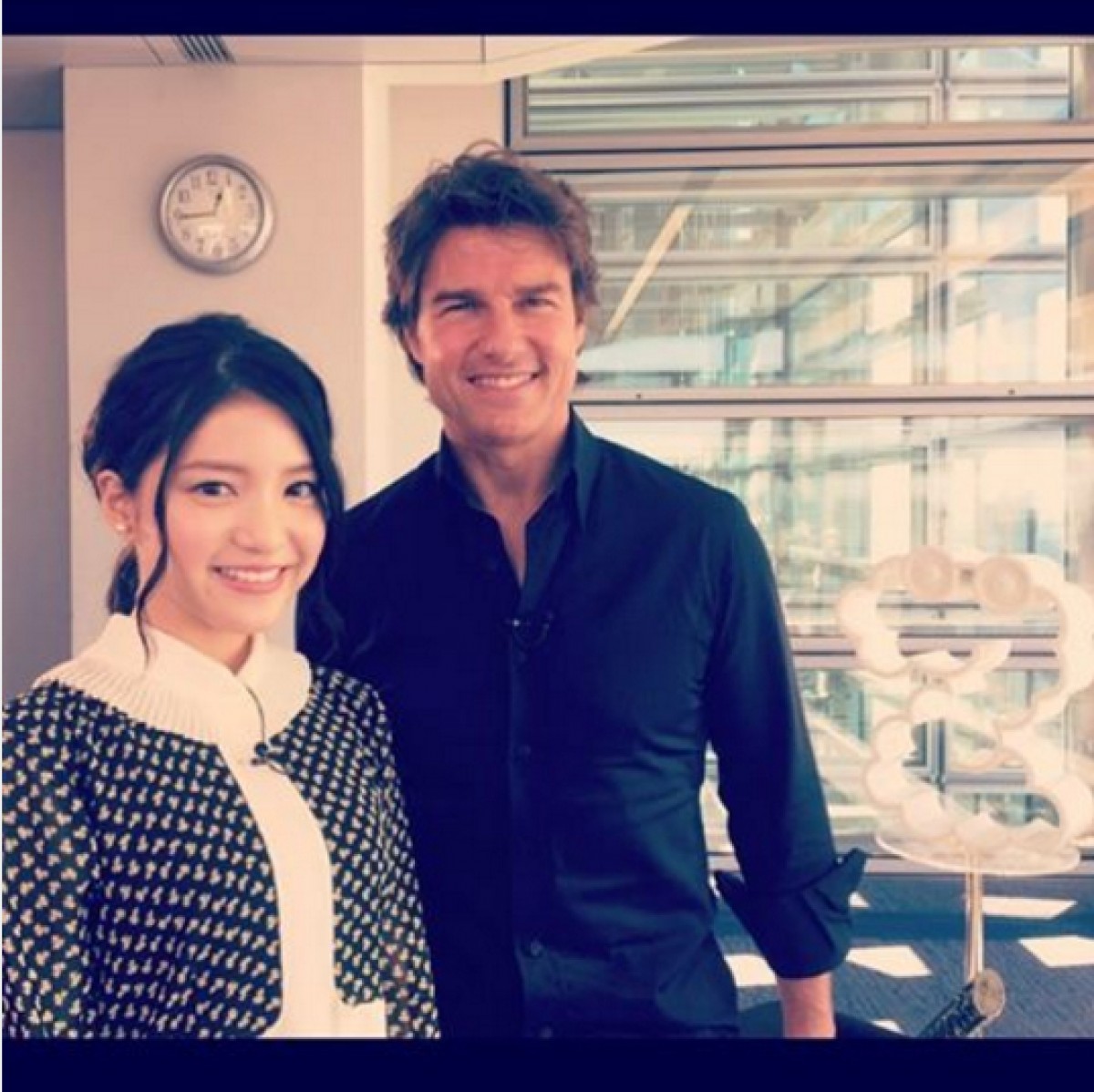 川島海荷、トム・クルーズとのツーショットに「いいなー」と羨む声続出!