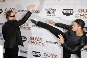 レッドカーペットに登場したジャン＝クロード・ヴァン・ダム